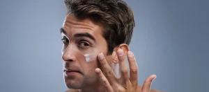 Erkekler İçin Yüz Bakımı Rehberi: Bilmeniz Gereken Tüm Detaylar
